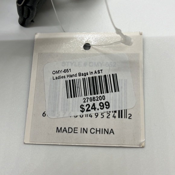 Olivia Miller LOL Emoji Makeup Bag - Picture 7 of 7